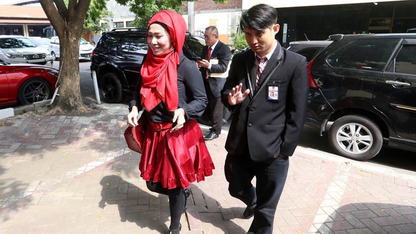 Datangi Polda Jatim, Tim Kuasa Hukum Vanessa Angel Menyatakan Mundur