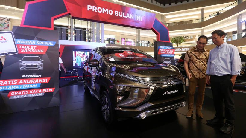 Mitsubishi Target 225 Penjualan saat Pameran di Pakuwon Mal Surabaya - Bagian 2