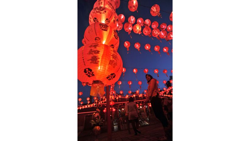 Sambut Imlek, 300 Lampion Hiasi Klenteng See Hin Kiong di Padang - Bagian 2