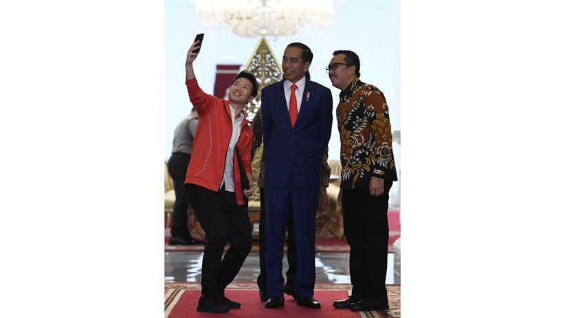 Momen Liliyana Natsir Pamit ke Presiden Jokowi - Bagian 5