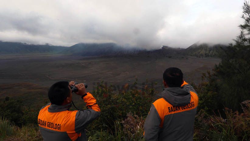 Gunung Bromo Kembali Meletus dan Muntahkan Abu Vulkanik 700 Meter