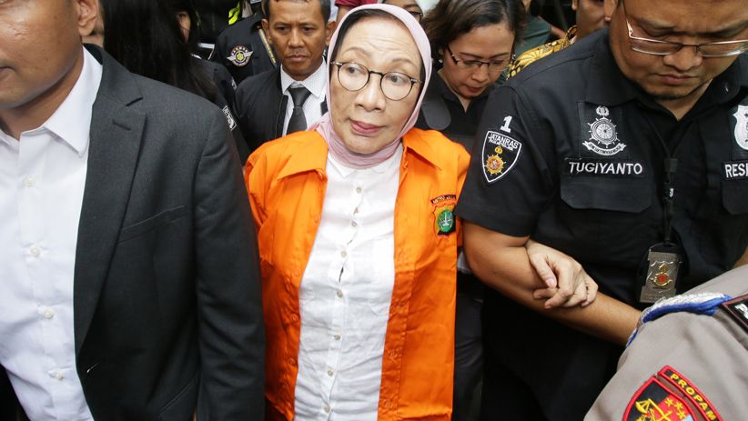 Ditemani Atiqah Hasiholan, Ratna Sarumpaet Diserahkan ke Kejaksaan - Bagian 1