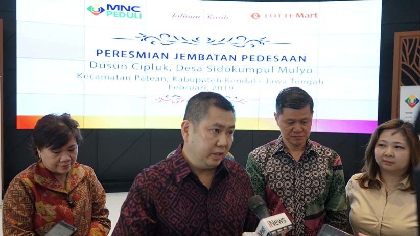 Tandai Pembangunan Jembatan Dusun Cipluk, MNC Peduli dan Lotte Mart Pasang Prasasti - Bagian 3