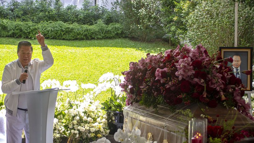 Pemakaman Pendiri Sinar Mas Group Eka Tjipta Widjaja di Karawang - Bagian 1