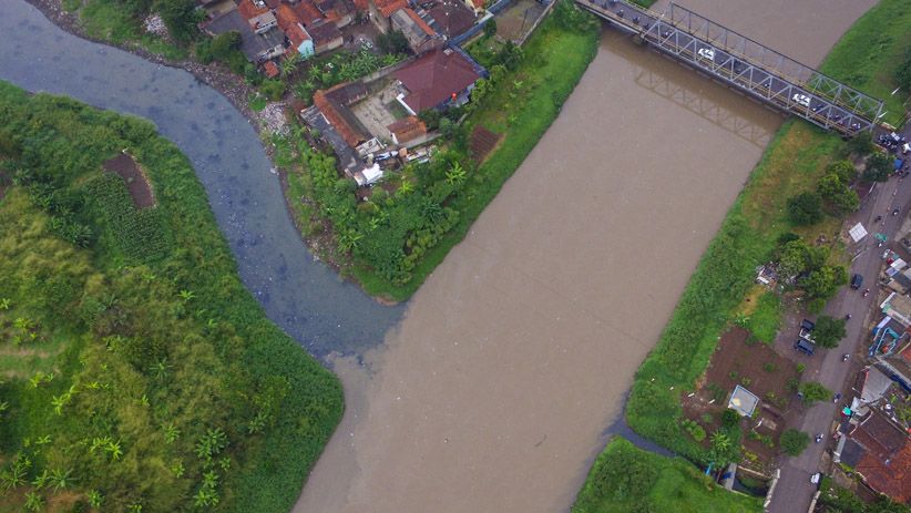 Sungai Citarum Tercemar Limbah Pabrik - Bagian 2