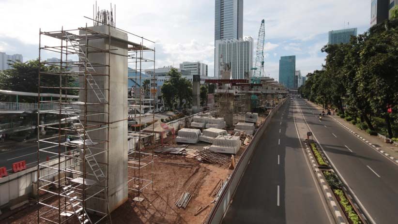 Penampakan Jalanan Ibu Kota Lengang saat Libur Imlek - Bagian 3