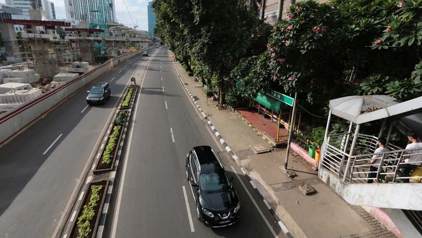 Penampakan Jalanan Ibu Kota Lengang saat Libur Imlek - Bagian 4