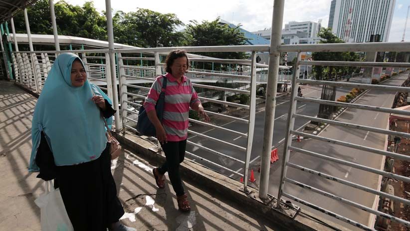 Penampakan Jalanan Ibu Kota Lengang saat Libur Imlek - Bagian 5