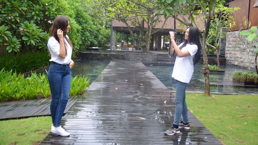 Persiapan Miss World Vanessa Ponce Sebelum Temui Pengungsi Korban Gempa - Bagian 6