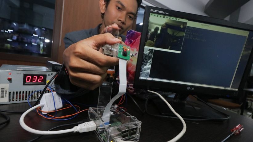 Mahasiswa Ini Buat Alat Pendeteksi Wajah Pengemudi Mengantuk - Bagian 3