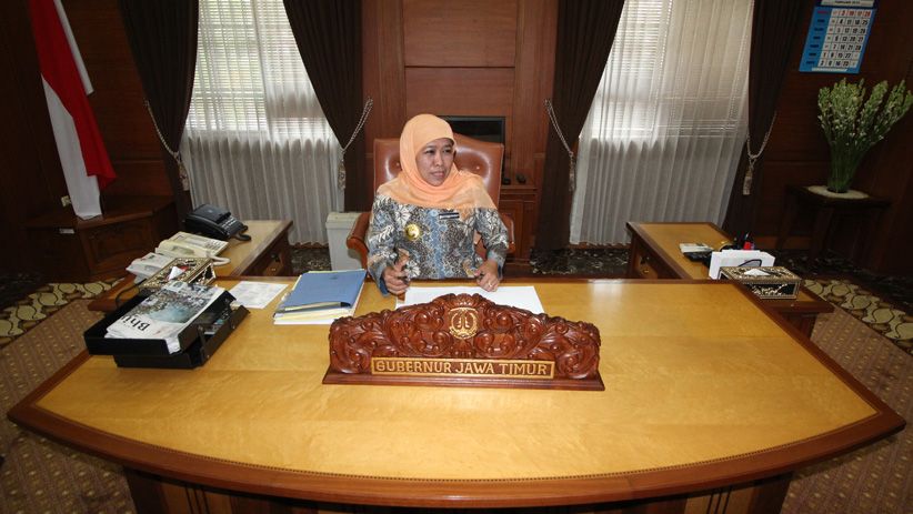 Melihat Aktivitas Kerja Hari Pertama Gubernur Jawa Timur