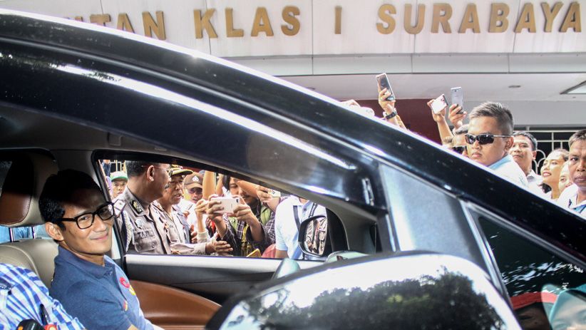 Sandiaga Uno Jenguk Ahmad Dhani di Rutan Medaeng - Bagian 2