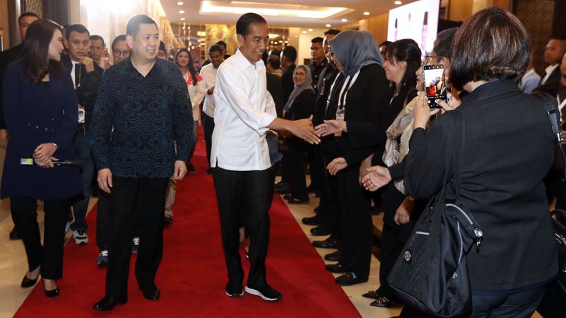 HT Sambut Kedatangan Jokowi dan Prabowo saat Debat Pilpres 2019 - Bagian 3