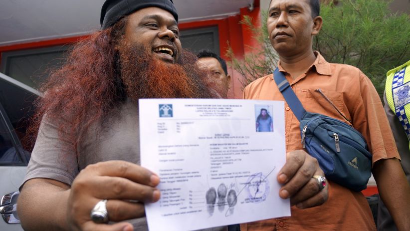 Bebas Murni, Adik Kandung Abu Bakar Baasyir Beri Jempol