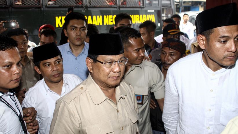 Prabowo Jenguk Ahmad Dhani di Rutan Medaeng - Bagian 1