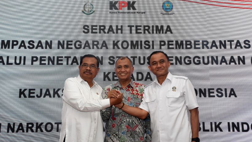KPK Serahkan Barang Rampasan Senilai Rp110 M ke Kejagung dan BNN - Bagian 1