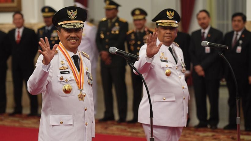 Presiden Jokowi Lantik Gubernur Riau Syamsuar - Bagian 2
