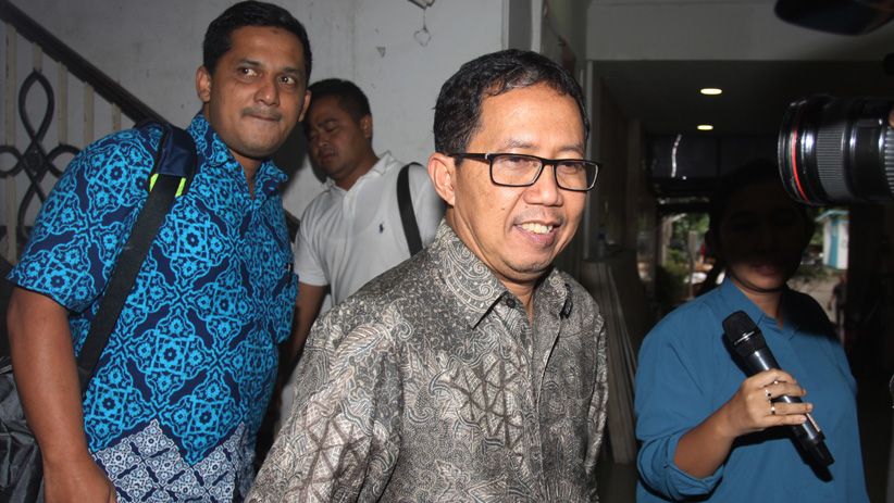 22 Jam Diperiksa Satgas Antimafia Bola, Joko Driyono Umbar Senyuman - Bagian 2