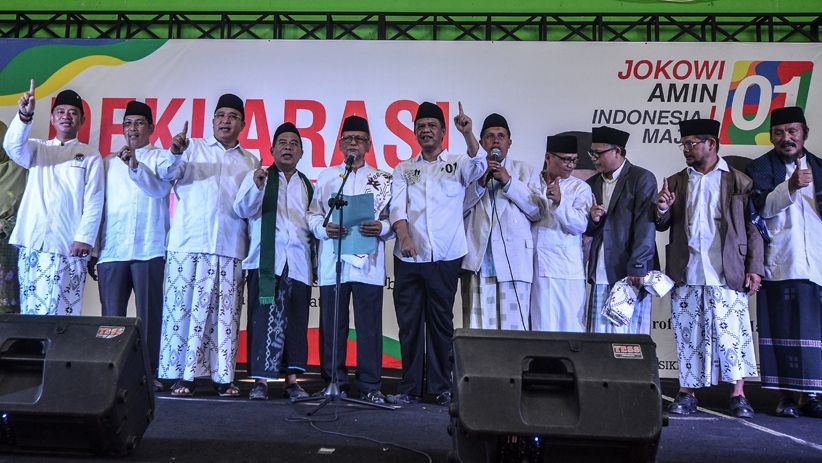 Wali Kota Tasikmalaya Pimpin Deklarasi Ulama Dukung Jokowi-Ma'ruf Amin - Bagian 2