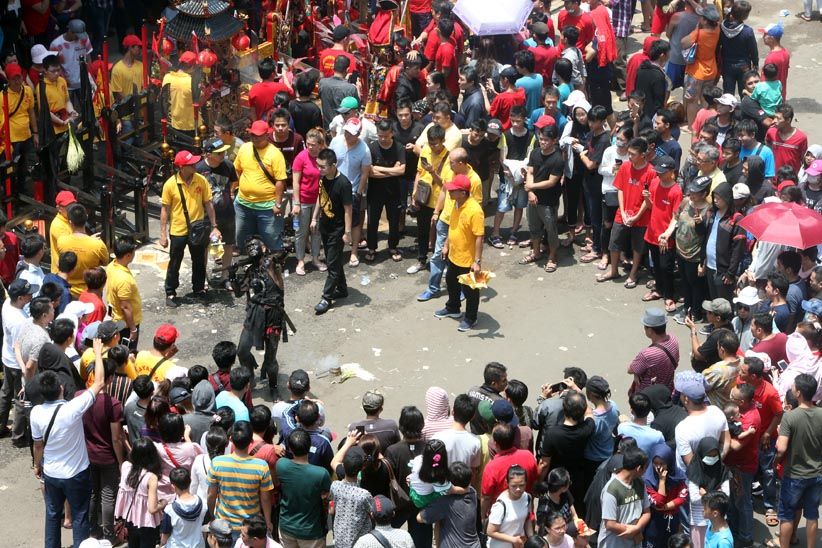 Ramaikan Festival Cap Go Meh, Ribuan Warga Padati Season City - Bagian 5
