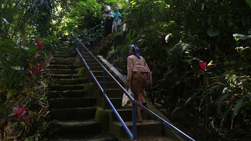 Berwisata ke Banyuwangi Menikmati Indahnya Air Terjun Jagir