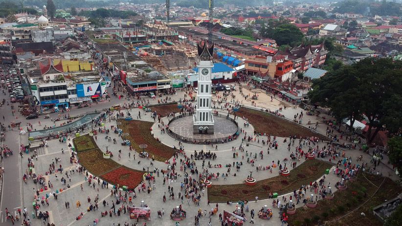 Begini Tampilan Baru Pedestrian Jam Gadang Usai Direvitalisasi