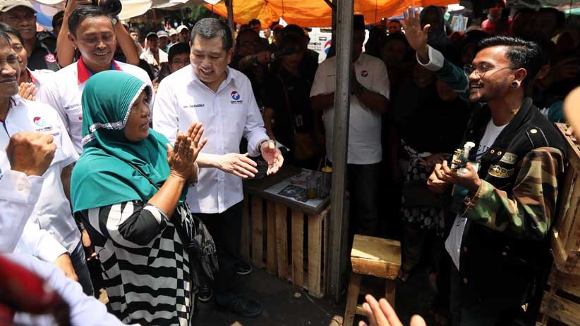 Kunjungi Pasar Rau Serang, HT Lihat Perkembangan UMKM Gerobak Perindo - Bagian 5