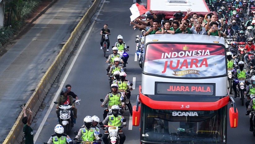 Juara Piala AFF-U22 2019, Timnas Indonesia Konvoi Menuju Istana Negara - Bagian 3