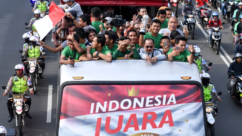Juara Piala AFF-U22 2019, Timnas Indonesia Konvoi Menuju Istana Negara - Bagian 2