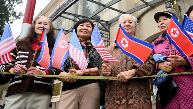 Foto-Foto Pertemuan Kedua Donald Trump dan Kim Jong Un di Vietnam - Bagian 4