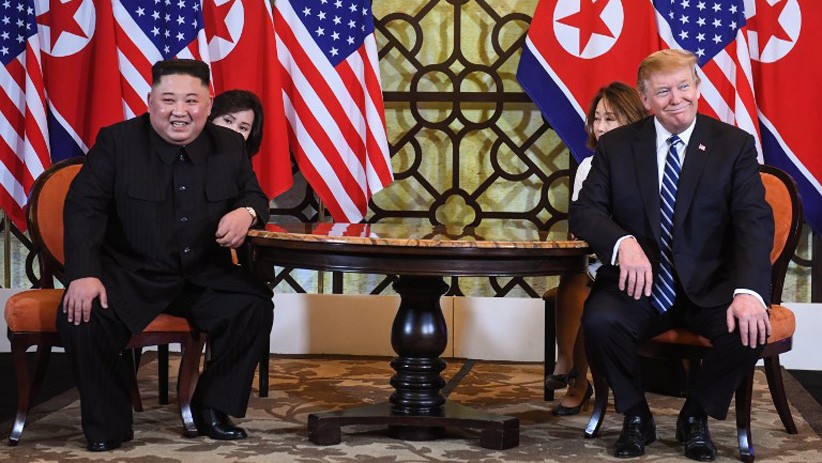Foto-Foto Pertemuan Kedua Donald Trump dan Kim Jong Un di Vietnam - Bagian 3