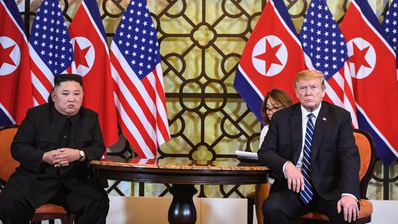 Foto-Foto Pertemuan Kedua Donald Trump dan Kim Jong Un di Vietnam - Bagian 6
