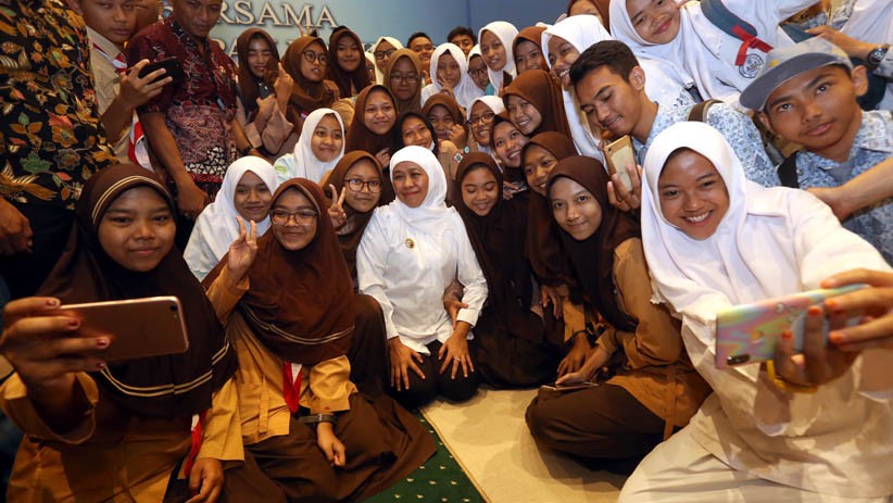 Gubernur Khofifah Motivasi Ribuan Pelajar Jelang Ujian Nasional