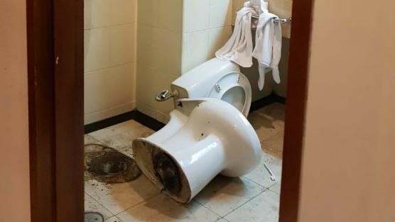 Ditangkap karena Narkoba, Begini Tampang Andi Arief dari Balik Sel - Bagian 3