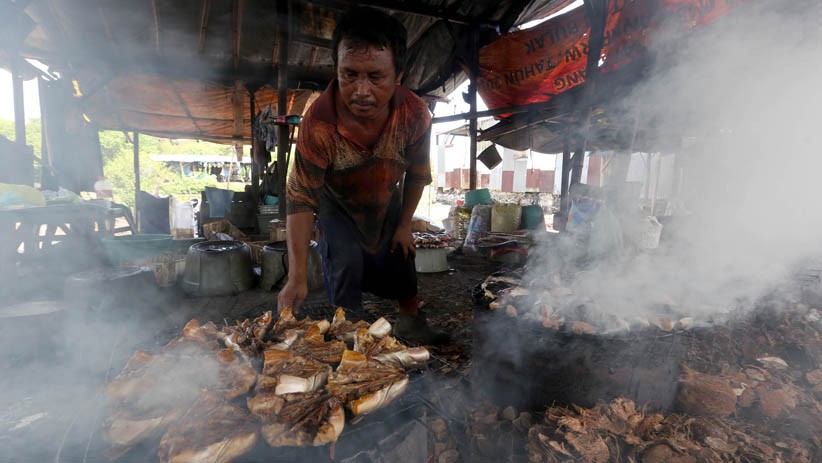 Jumlah Nelayan Berkurang, Perajin Ikan Asap Minim Pasokan