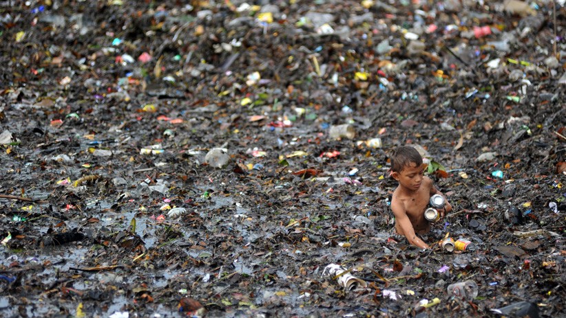 Tercemar, Pantai Muaro Lasak Padang Dipenuhi Sampah