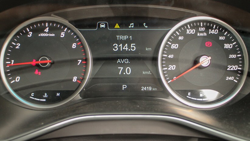 Fitur-Fitur di Wuling Almaz Ini Bikin Betah saat Perjalanan Jauh - Bagian 9