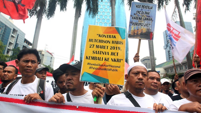 Jelang Akhir Kontrak Hutchison, Pekerja JICT Gelar Aksi di Kantor BUMN - Bagian 4