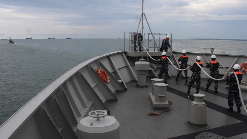 Aksi KRI Semarang 594 Latihan Hadapi Ranjau Laut - Bagian 3
