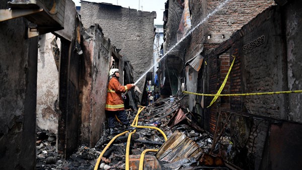 305 Rumah di Permukiman Padat Krukut Ludes Terbakar - Bagian 3