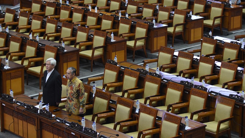 Deretan Bangku Kosong Rapat Paripurna DPR yang Hanya Dihadiri 24 Orang - Bagian 2