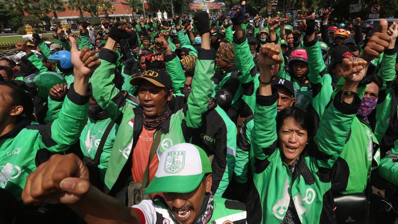 Ribuan Driver Ojek Online Surabaya Turun ke Jalan Bawa 7 Tuntutan - Bagian 2