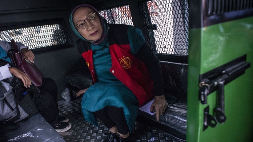 Hakim Tolak Eksepsi, Begini Ekspresi Ratna Sarumpaet - Bagian 2