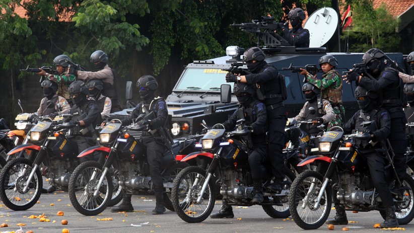 Amankan Pemilu 2019, TNI-Polri Gelar Simulasi Sispamkota - Bagian 1