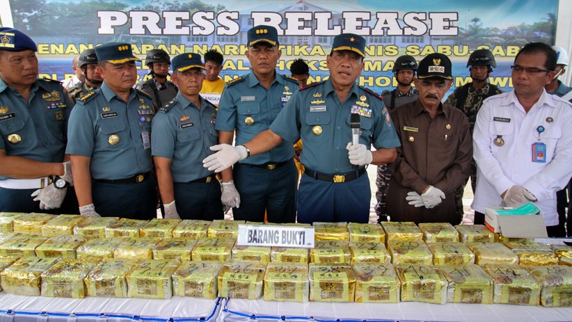 TNI AL Gagalkan Penyelundupan 50 Kg Sabu dari Thailand - Bagian 2