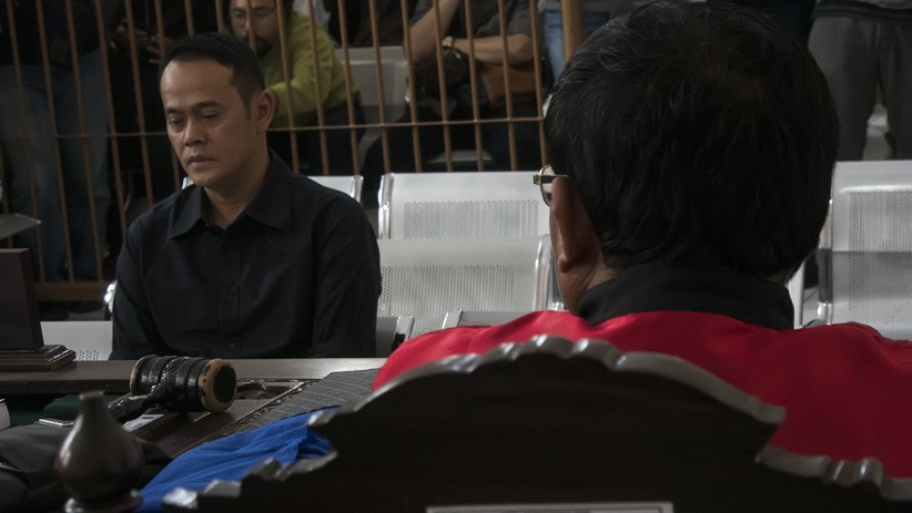 Suap Kalapas Sukamiskin, Suami Inneke Koesherawati Divonis 3,5 Tahun - Bagian 1