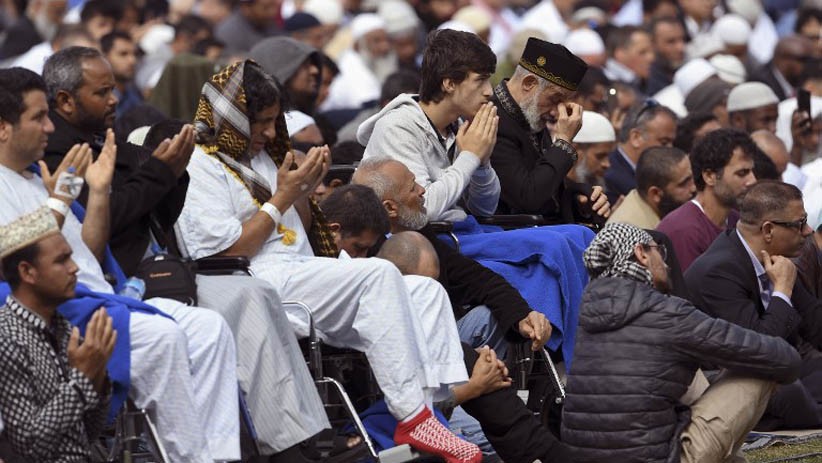 Momen 2 Menit Hening Peringati Serangan Teroris di Selandia Baru - Bagian 3