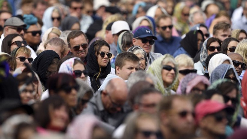 Momen 2 Menit Hening Peringati Serangan Teroris di Selandia Baru - Bagian 1