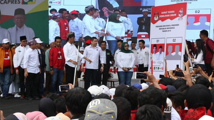 HT Dampingi Jokowi Kampanye Terbuka di Banyuwangi - Bagian 3