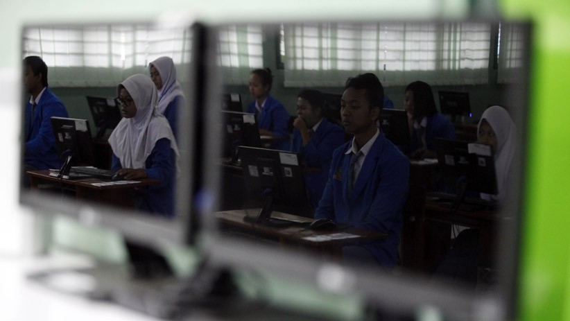 Jutaan Pelajar SMK di Tanah Air Ikuti UNBK, Begini Suasananya - Bagian 3